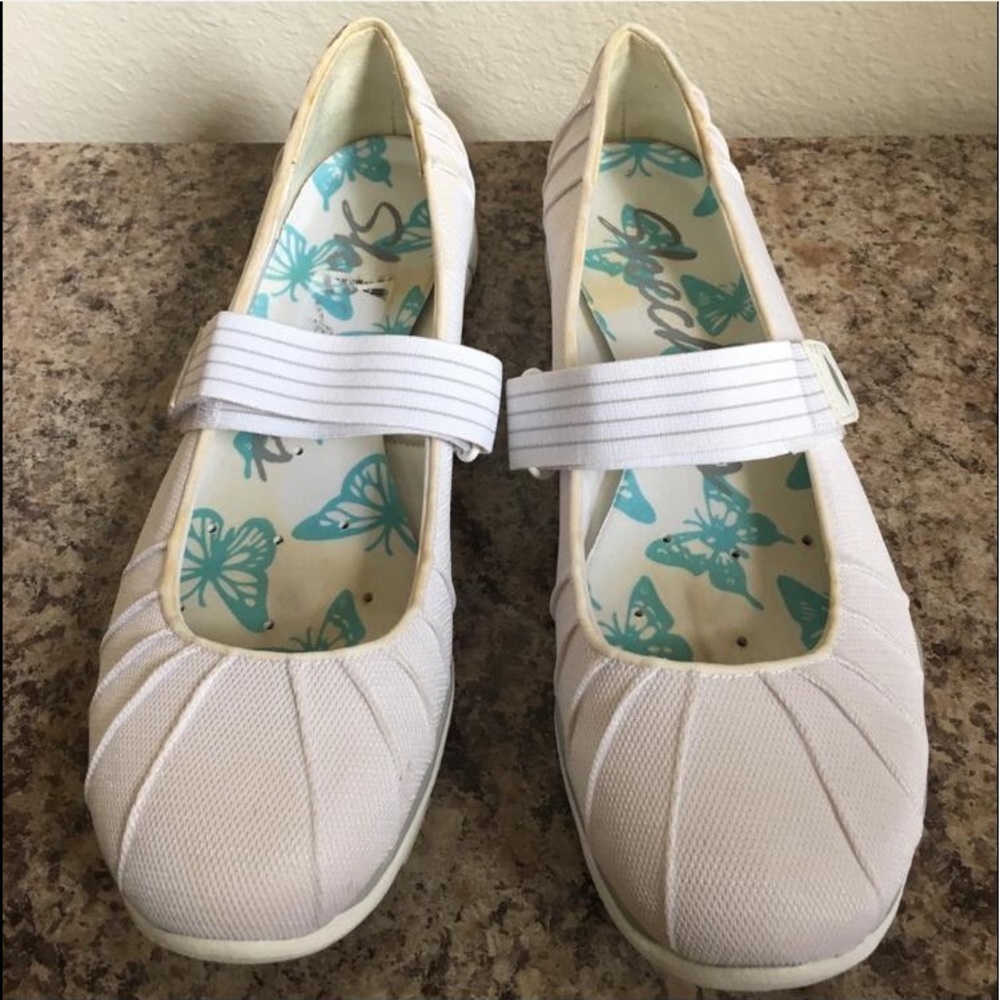Sketchers Velcro Flats